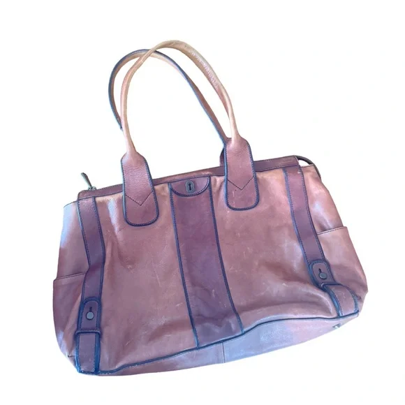 Fossil Vintage Reissue Brown and Tan Leather Shoulder Bag Distressed - Picture 3 of 16